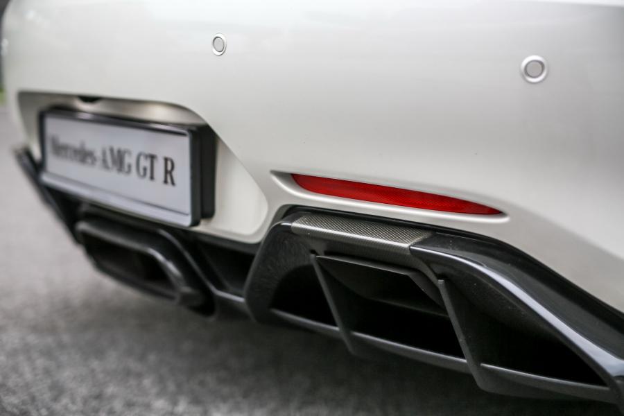 Детали экстерьера Mercedes-AMG GT R (C190) 2017 года  (MY) (фото 16 из 25)